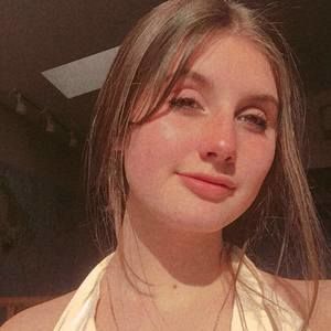 Meet your Posher, Ella